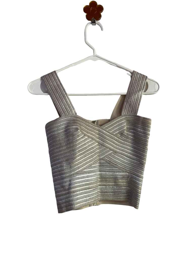Top Beige Con Detalles Dorados