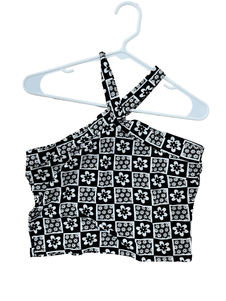 Crop Top De Flores Blanco Y Negro, Microdurazno
