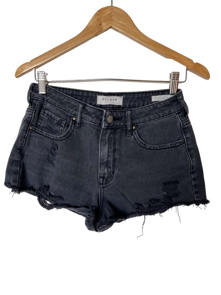 Short Negro Pacsun