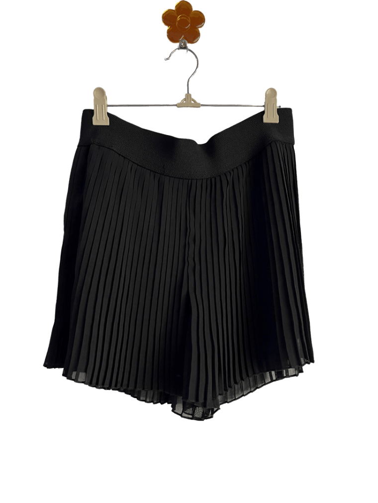 Short Negro Pliegues Mng