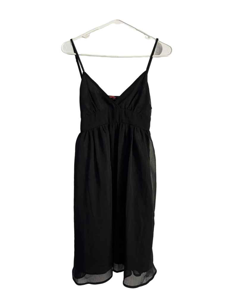Vestido Negro Corto Escote En V Esponjado Marca Forever 21